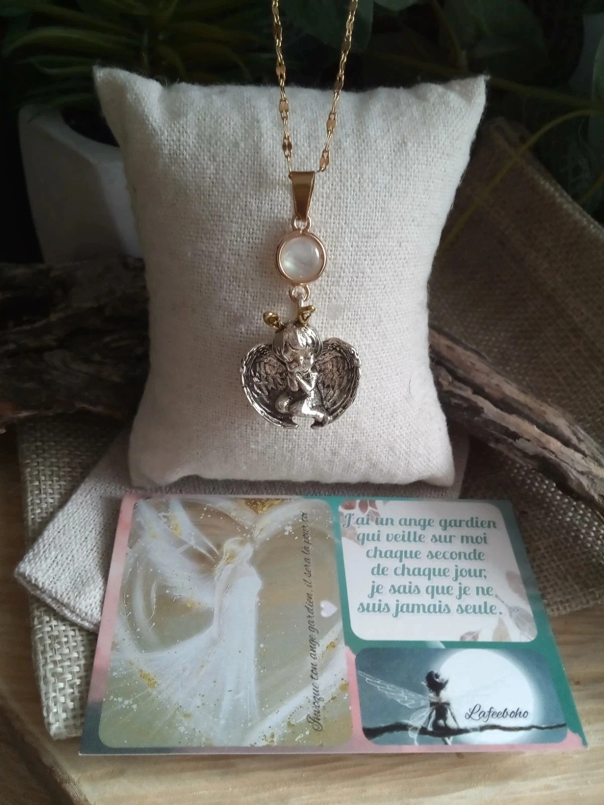 Collier ange endormi doré/argenté + carte